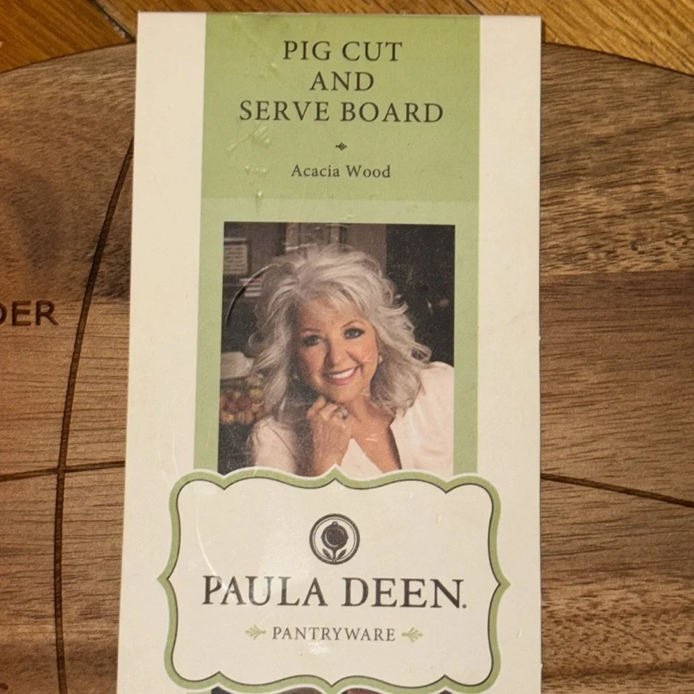 (NWT) HTF Paula Dean Pantryware Pig Shaped Acacia Wood Kitchen Cutting Board